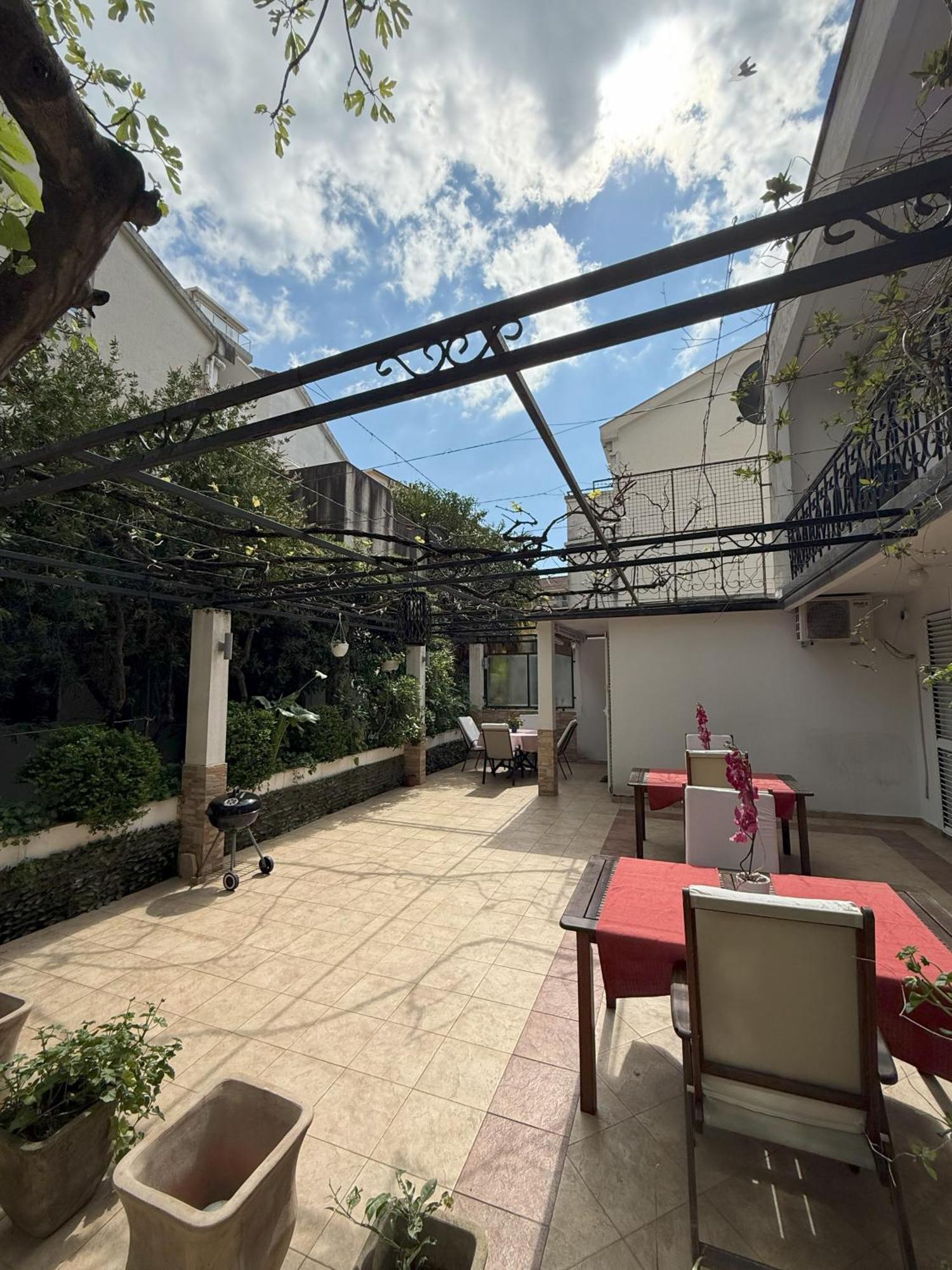 Splendid Luxury Apartment Budva